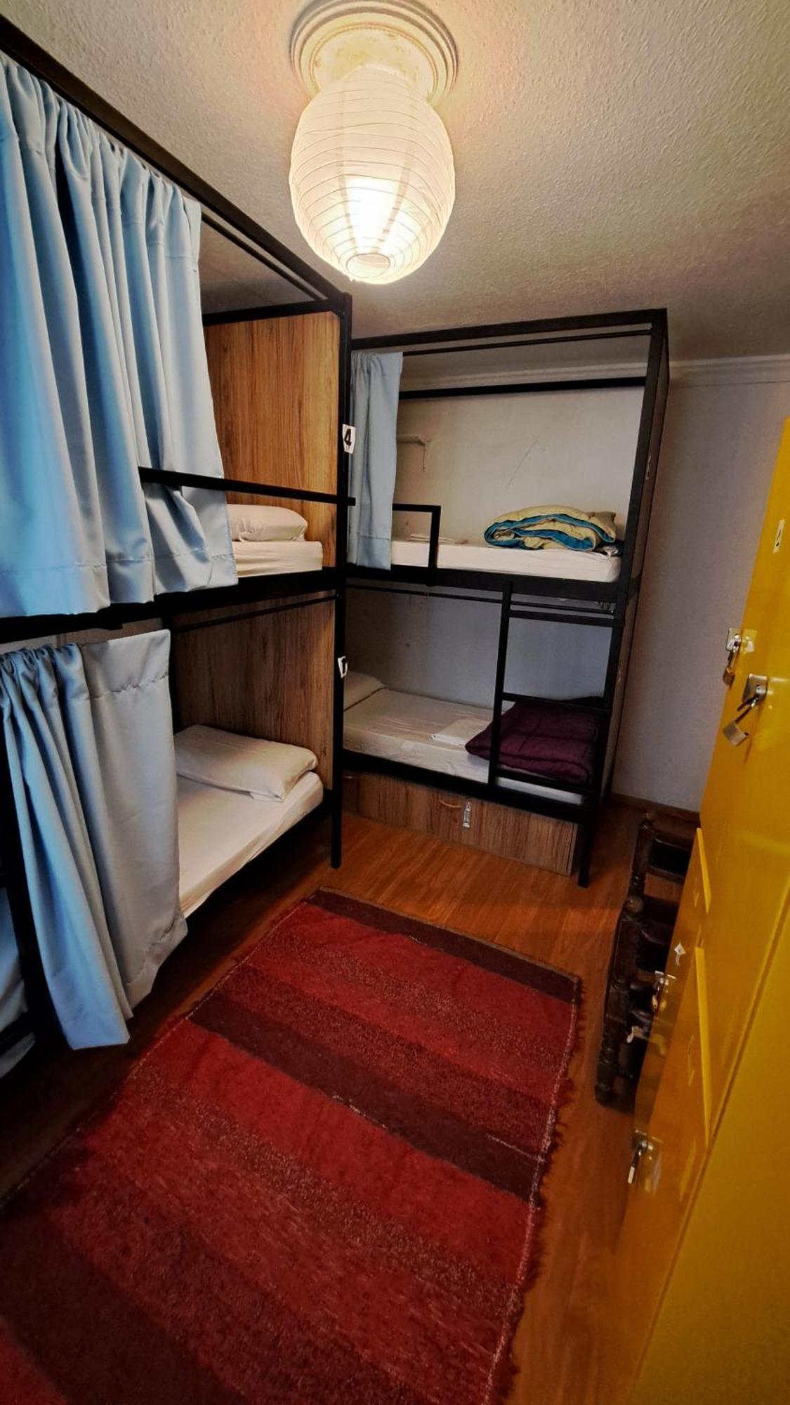 Hostel El Cascabel غرناطة المظهر الخارجي الصورة