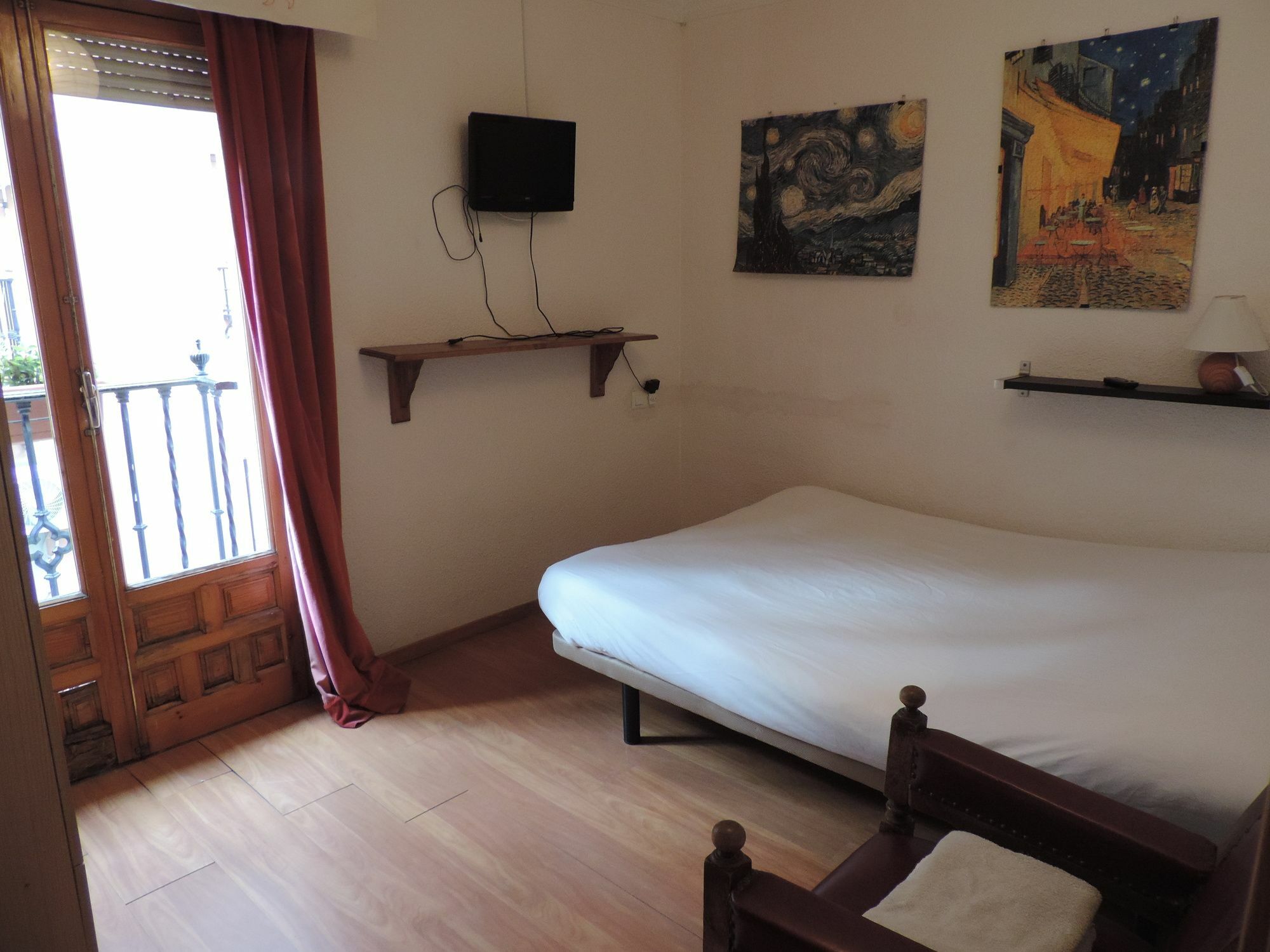 Hostel El Cascabel غرناطة المظهر الخارجي الصورة